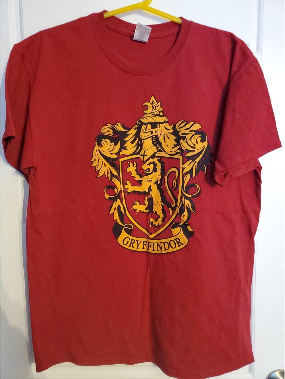 Gryffindor Red Tee,medium